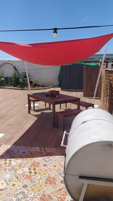 Beautiful Chalet With Wifi And Free Parking Arona  Exteriör bild